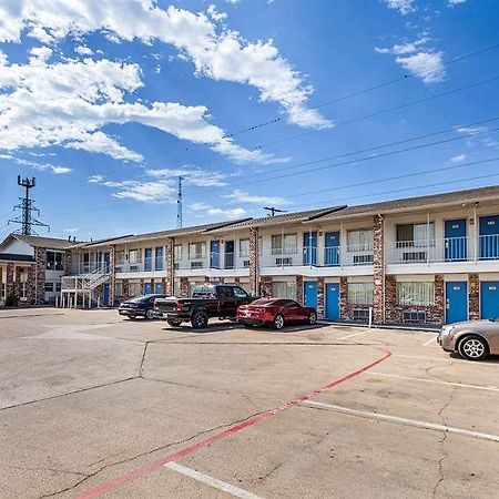 Motel 6 Fort Worth - Northside Εξωτερικό φωτογραφία