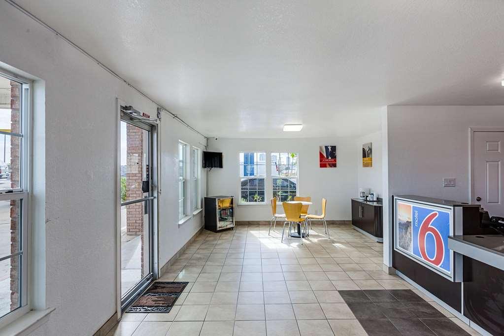 Motel 6 Fort Worth - Northside Εσωτερικό φωτογραφία