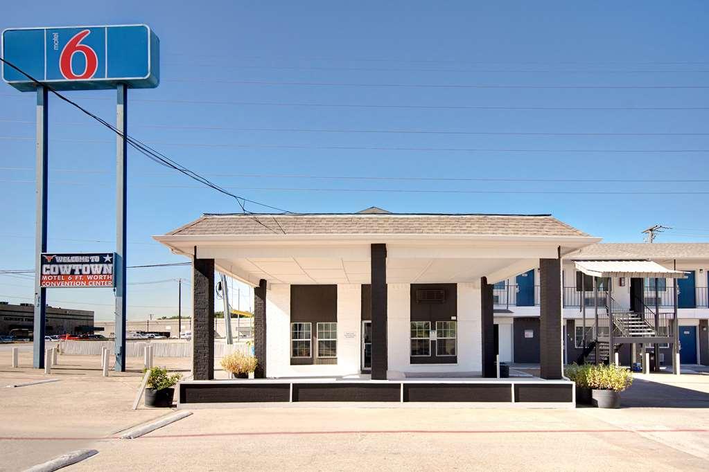 Motel 6 Fort Worth - Northside Εξωτερικό φωτογραφία