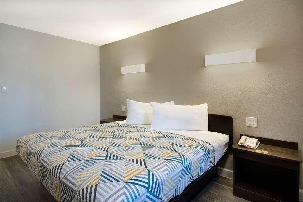 Motel 6 Fort Worth - Northside Δωμάτιο φωτογραφία