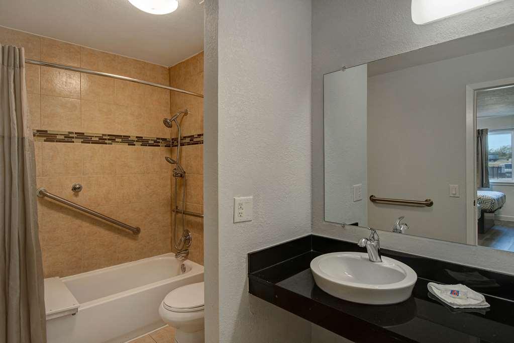Motel 6 Fort Worth - Northside Εξωτερικό φωτογραφία