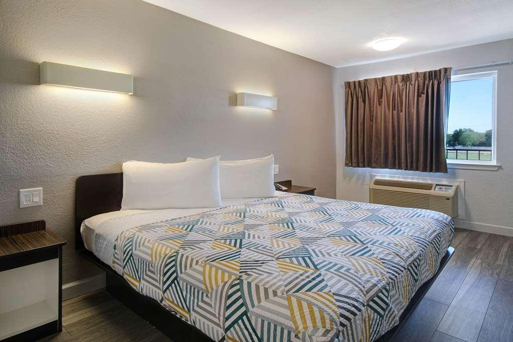 Motel 6 Fort Worth - Northside Δωμάτιο φωτογραφία