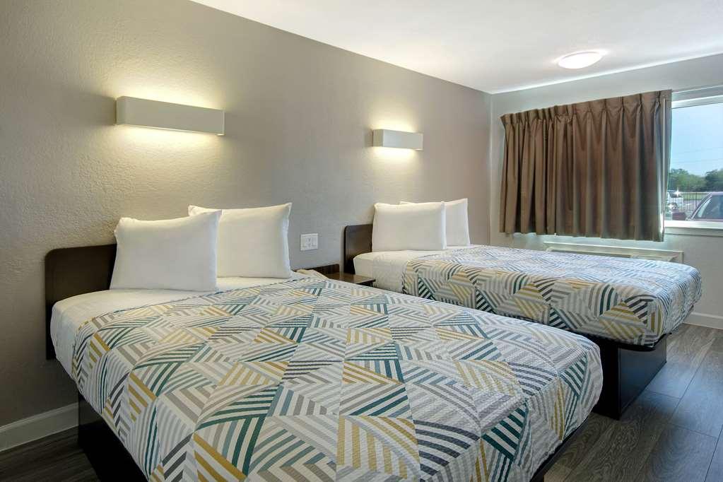 Motel 6 Fort Worth - Northside Δωμάτιο φωτογραφία